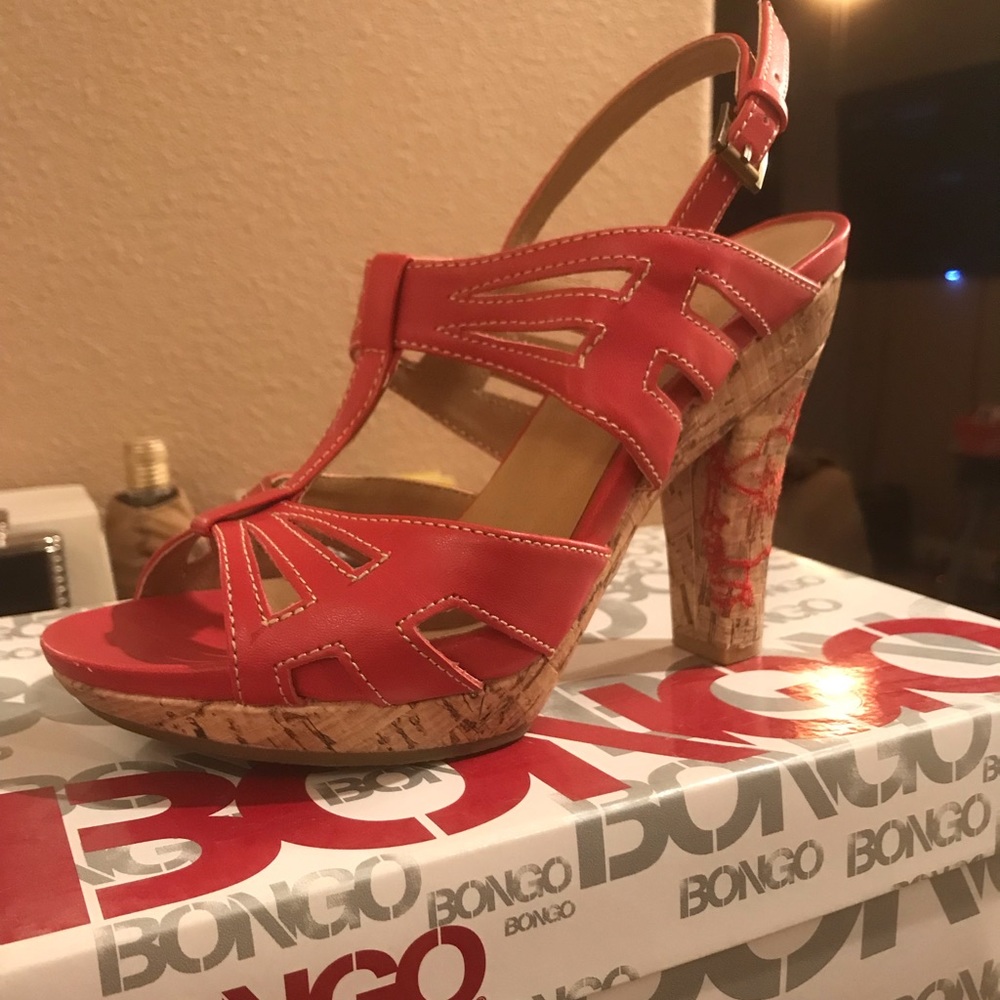 Salmon color heels